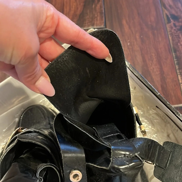 Jessica Buurman Black Shoes with Gold buckles Size 37 - Picture 5 of 7